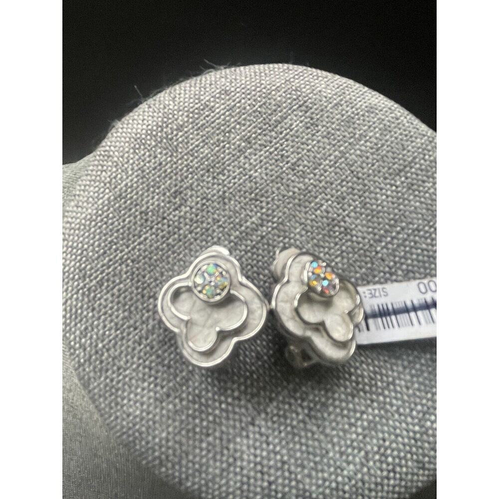 Womens Earrings Clover Flower AB Rhinestone Leather Silvertone Stud Pierced New